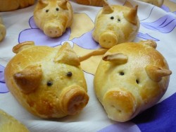 Пирожки с фаршем в духовке Румяные Хрюшки - шаг 15