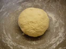 Пирожки с фаршем в духовке Румяные Хрюшки - шаг 4