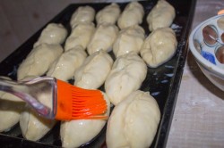 Пирожки с фруктами в духовке