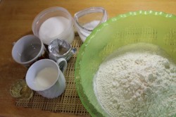 Пирожки с горохом жареные на сковороде