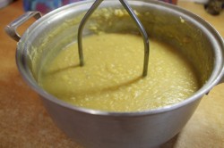 Пирожки с горохом жареные на сковороде