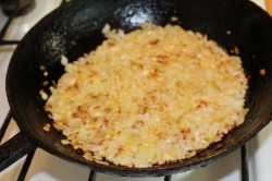 Пирожки с горохом жареные на сковороде