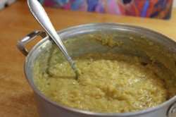 Пирожки с горохом жареные на сковороде