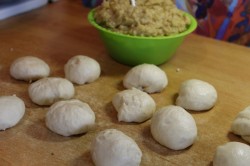 Пирожки с горохом жареные на сковороде