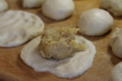 Пирожки с горохом жареные на сковороде