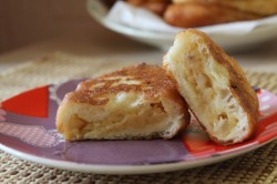 Пирожки с горохом жареные на сковороде