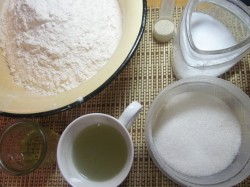 Жареные пирожки с картошкой на дрожжах на сковороде