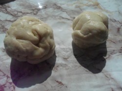 название картинки Пирожки с луком и яйцом запеченные