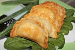 Пирожки с мясом жареные на сковороде Посикунчики - шаг 12