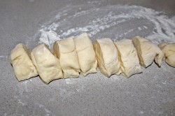 Пирожки с мясом жареные на сковороде Посикунчики - шаг 5