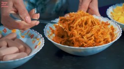 Пирожки с капустой, картошкой и сосисками