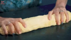 Пирожки с капустой, картошкой и сосисками