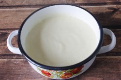 Пирожное из слоеного теста с заварным кремом - шаг 4