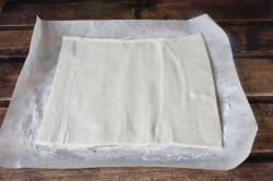 Пирожное из слоеного теста с заварным кремом - шаг 6