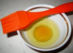 название картинки Пирожки из дрожжевого теста с капустой в духовке