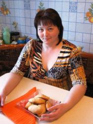 название картинки Пирожки из дрожжевого теста с капустой в духовке