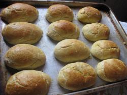 Пирожки дрожжевые на молоке с кремовой капусткой - шаг 17