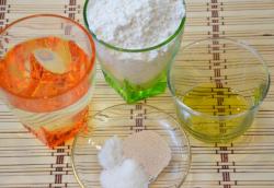 Классическая пицца Маргарита с моцареллой - шаг 1