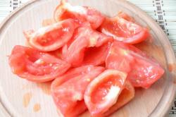 Классическая пицца Маргарита с моцареллой - шаг 7