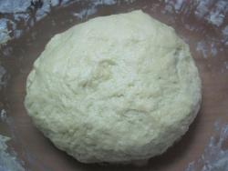 Домашняя толстая пицца с грибами