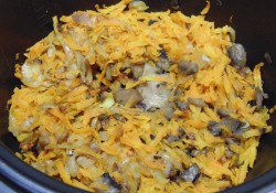 Плов с грибами и курицей в мультиварке