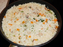 Плов на сковороде с курицей