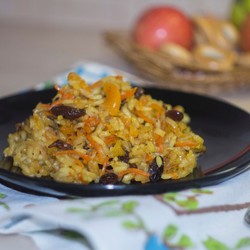 Плов с курагой и изюмом