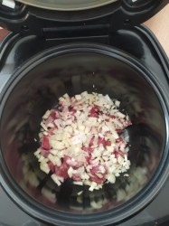 название картинки Плов свиной в мультиварке Redmond