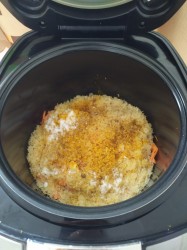 название картинки Плов свиной в мультиварке Redmond