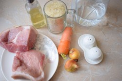 Плов со свининой в мультиварке - шаг 1