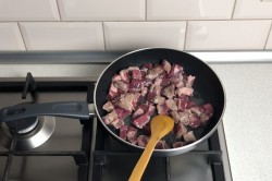 Плов в горшочках в духовке