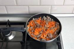 Плов в горшочках в духовке