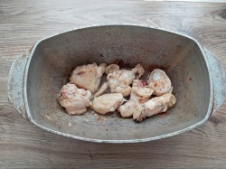 Плов в утятнице с курицей