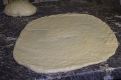 Плюшки с сахаром из дрожжевого теста