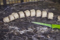 Плюшки с сахаром из дрожжевого теста