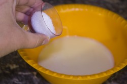 Плюшки с сахаром из дрожжевого теста