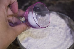 Плюшки с сахаром из дрожжевого теста