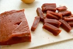 Поджарка из говядины с подливкой - шаг 1