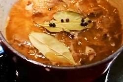 Поджарка из говядины с подливкой - шаг 8