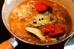 Поджарка из говядины с подливкой - шаг 9