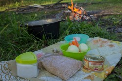 название картинки Полевая каша на костре в казане Кулеш по семейному рецепту