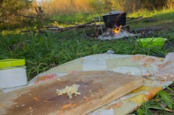 название картинки Полевая каша на костре в казане Кулеш по семейному рецепту