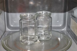 название картинки Зеленые помидоры в аджике на зиму