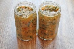 название картинки Зеленые помидоры в аджике на зиму