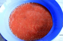 название картинки Помидоры в томатном соке на зиму консервированные