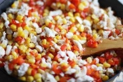 название картинки Куриное филе запеченное с помидорами и сыром