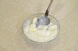 Помидоры фаршированные творогом и чесноком