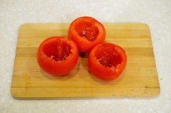 Помидоры фаршированные творогом и чесноком