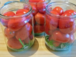 название картинки Помидоры с аспирином на зиму