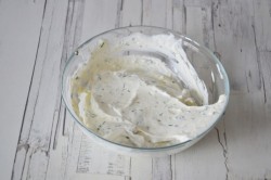 название картинки Помидоры в духовке в сметане с кабачками